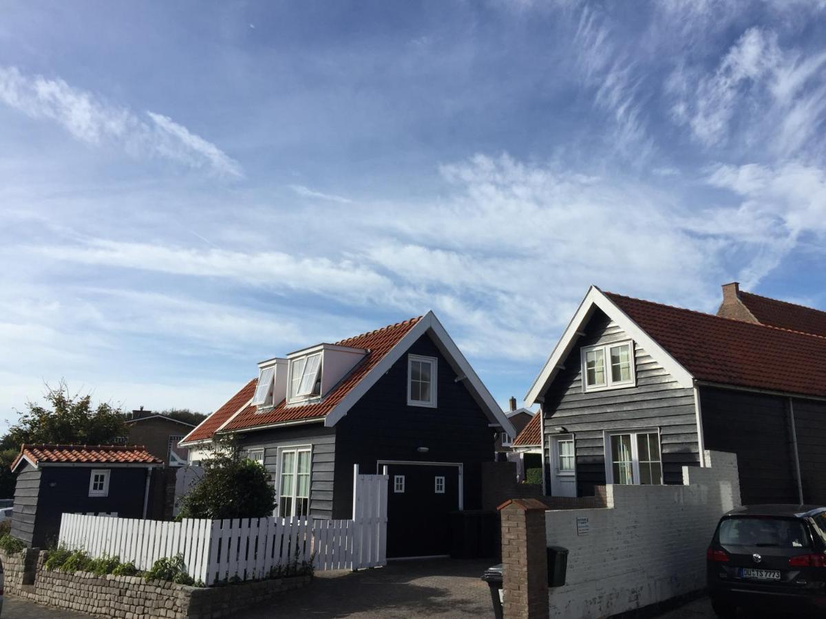 Casa de Férias Beatrixstraat 25